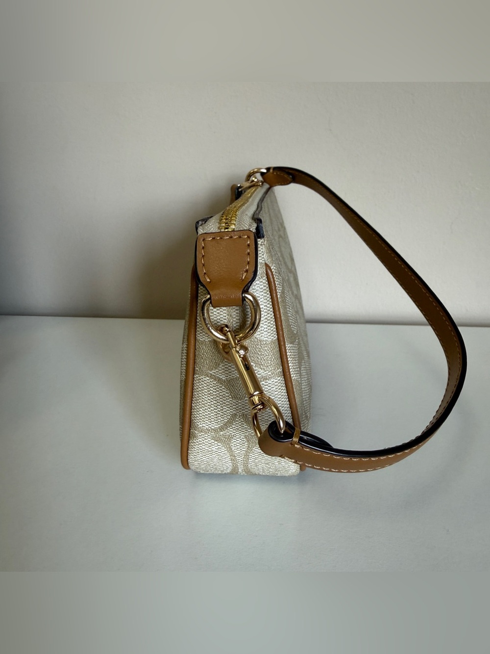 Coach C3308 SIG NLT 19 - Picture 7 of 9